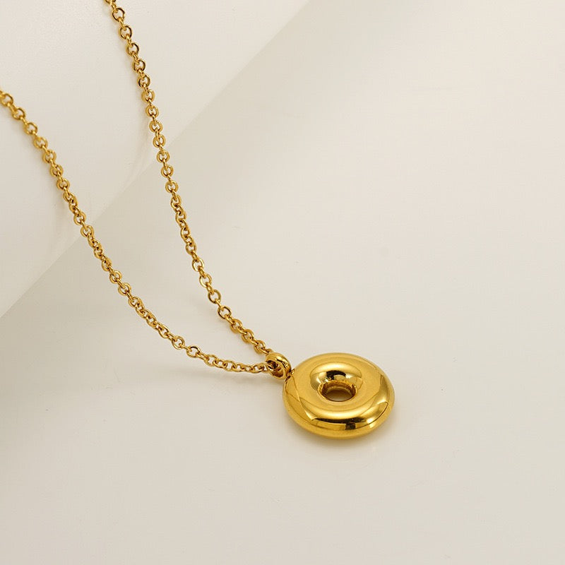 Bubble Letter Initial Necklace - Gold