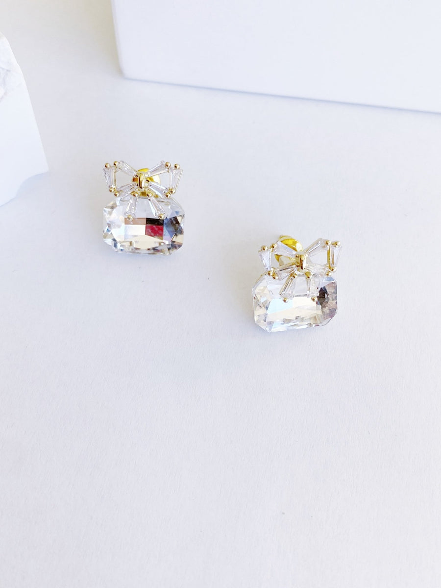 Box Wrap Diamond Stud Earrings.