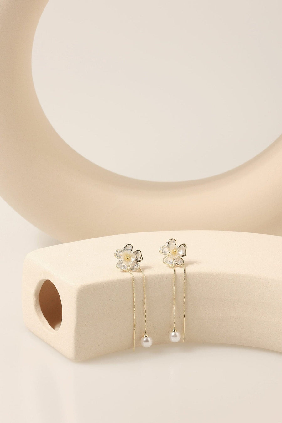 Flower Pearl Drop Dangle Earrings.
