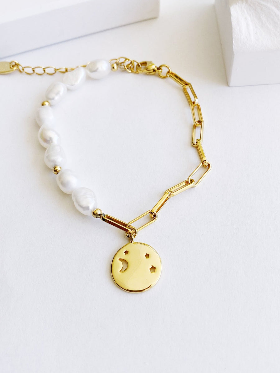 Gold Filled Pearl Bracelet.