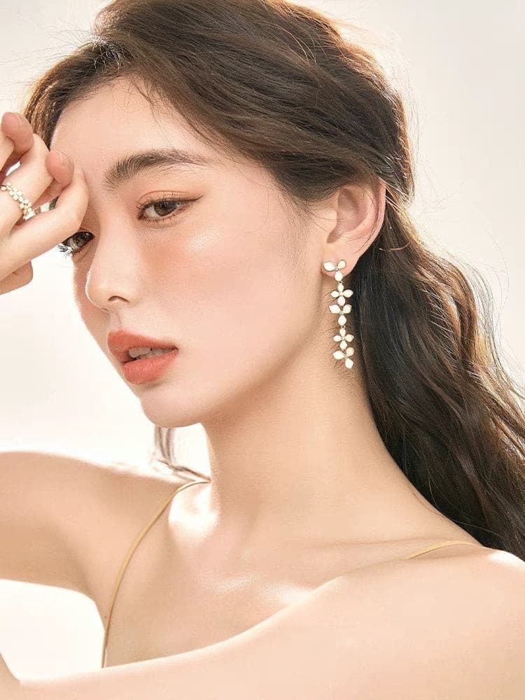 White Flowers Golden Threads Earrings.